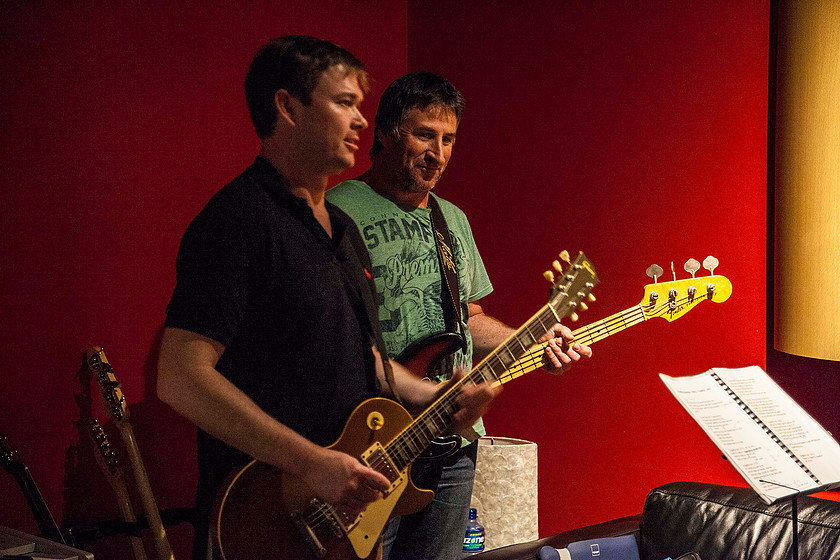 Suburbia guitar & bass